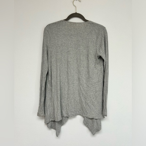 Aeropostal Grey Open front asymmetrical sweater cardigan women’s size M - Picture 2 of 5